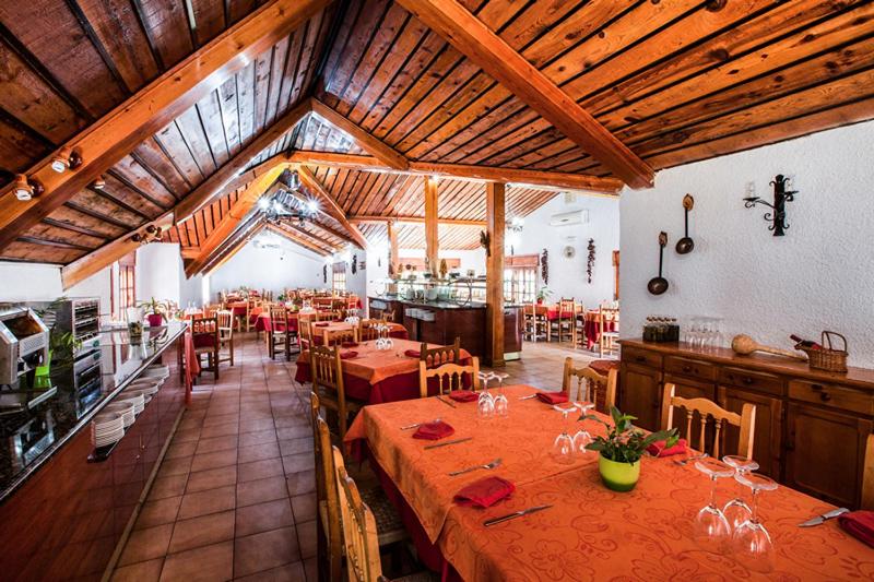 هتل روستایی Complejo Residencial Los Enebros