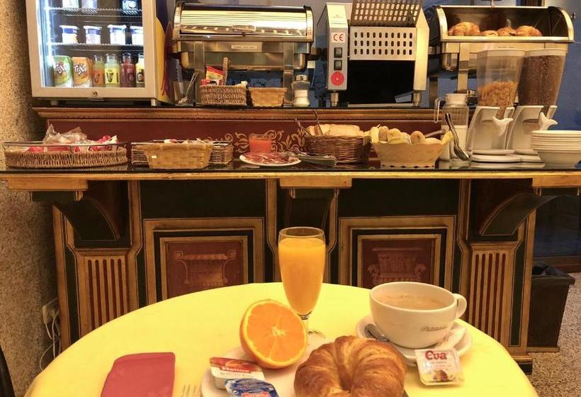 Microtel Placentinos