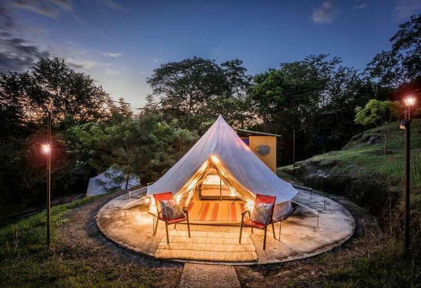 هتل Mangoo Glamping