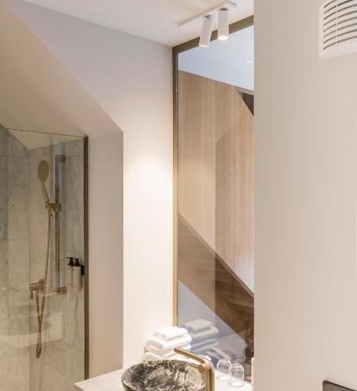 Kai 36   Hotel Zwischen Fels Und Fluss