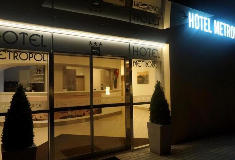 هتل Metropol Cb