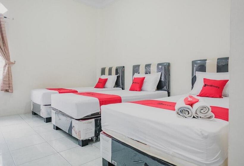 هتل Reddoorz Syariah Near Suzuya Mall Banda Aceh