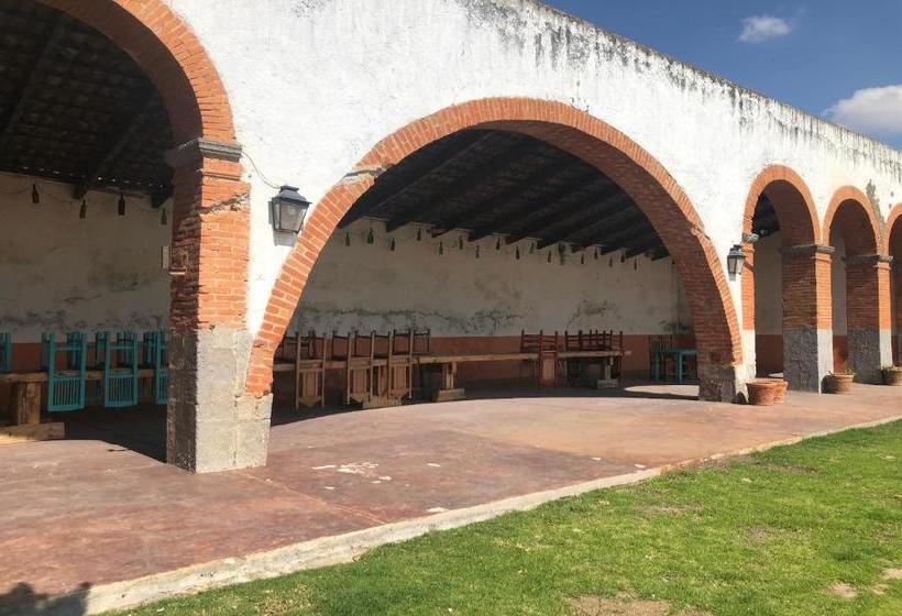 هتل Hacienda Tecoac