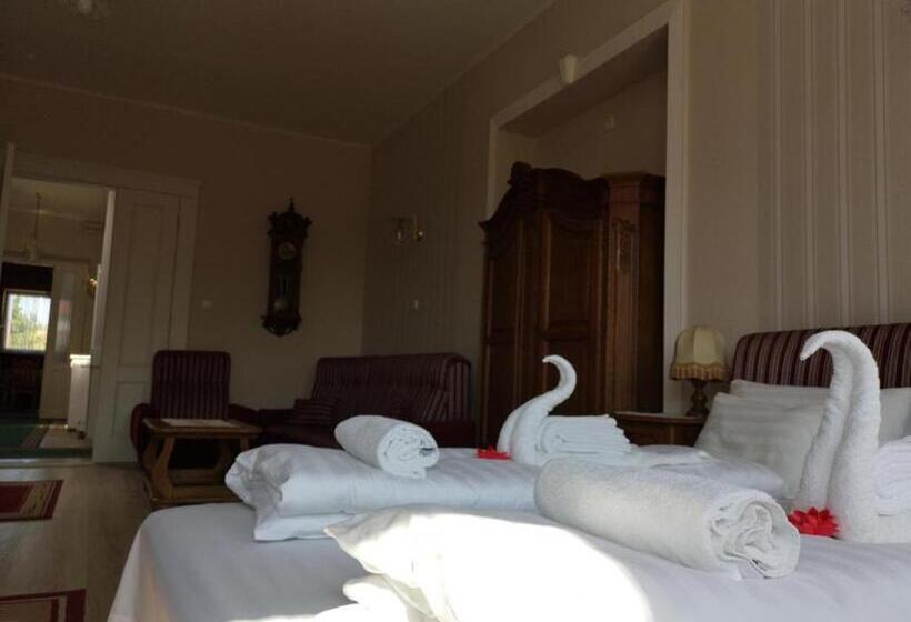 Bed and Breakfast Korona Panzió