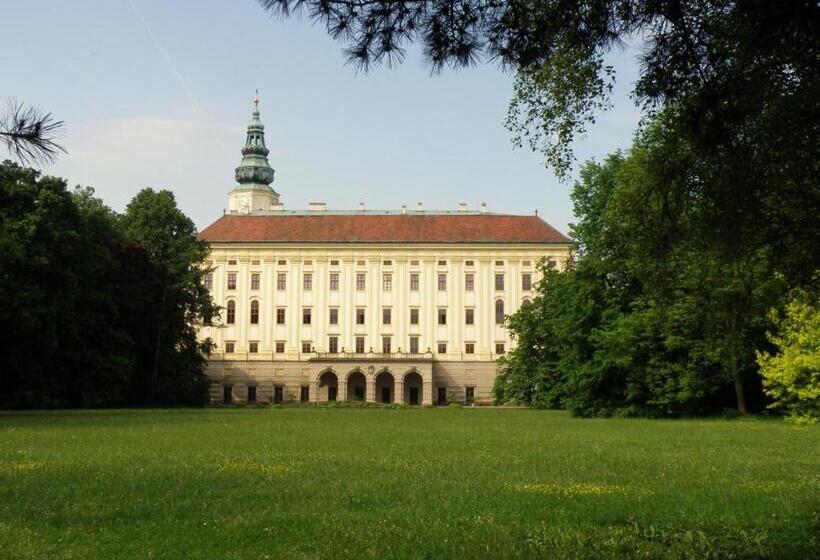 پانسیون Penzion A Restaurace Na Jízdárně