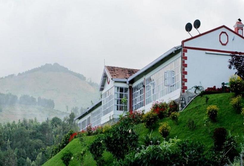 هاستل Mystique Ville