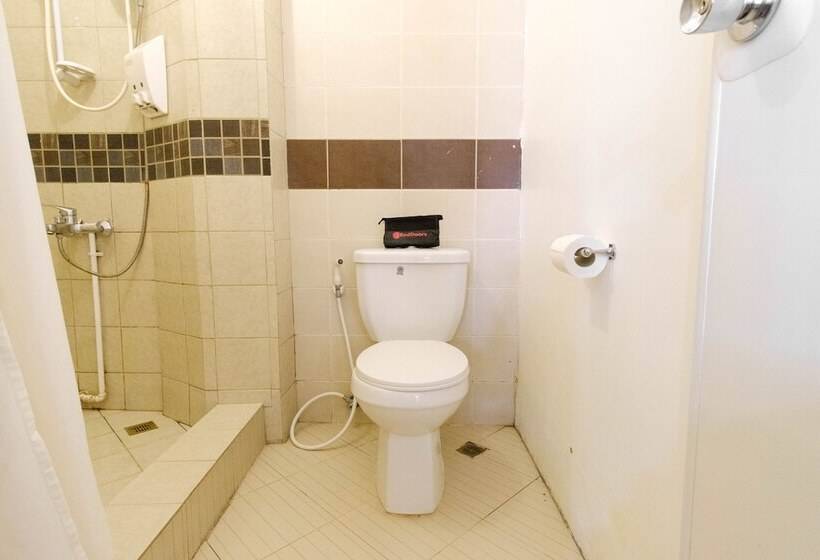 فندق Reddoorz Plus Near Vigan Convention Center