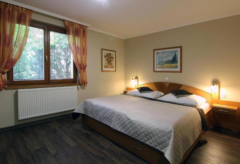 پانسیون Penzion U Vlků