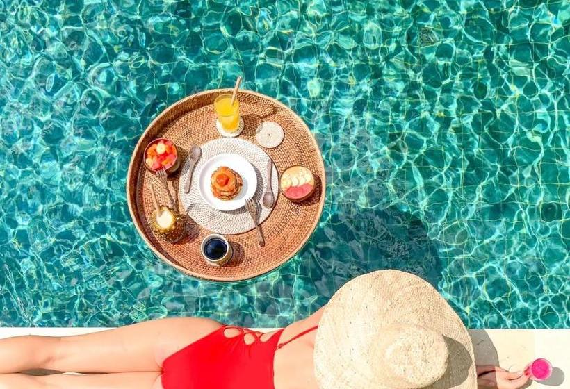 تختخواب و صبحانه Evala Luxury Rooms With Pool And Garden