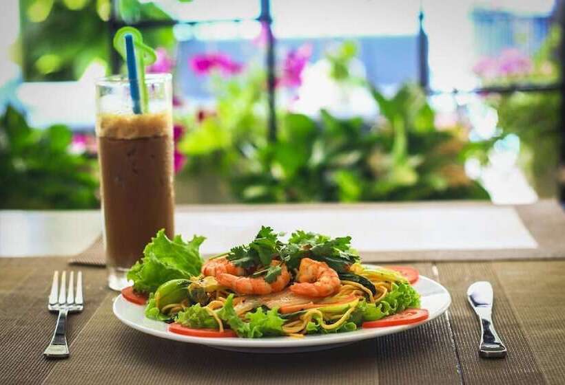هتل Vientiane Chaleunxay Center
