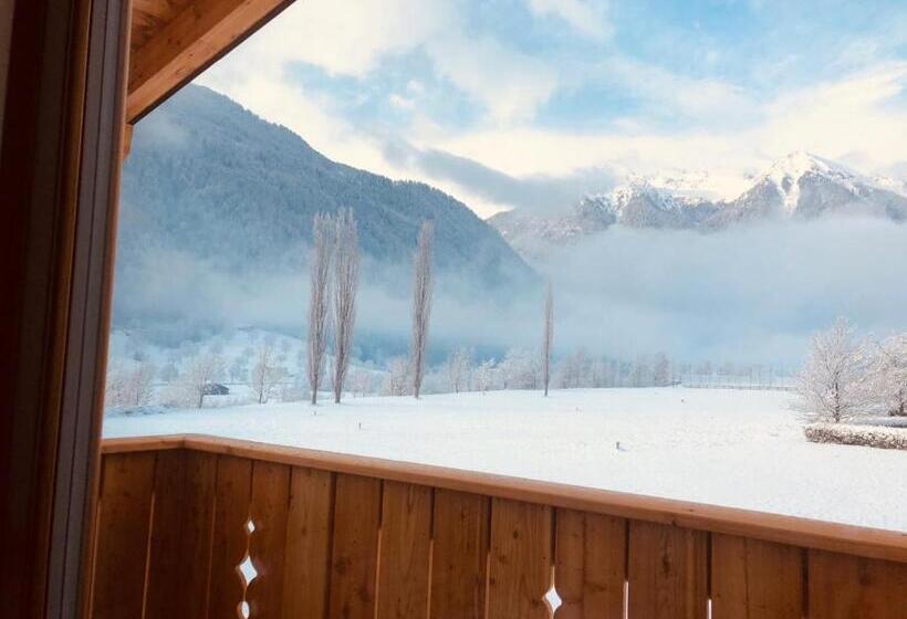 مبيت وإفطار Fulun Mountain Lodge