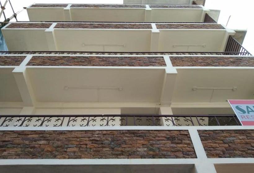 فندق Oyo 45654 Saw Aiom Residency