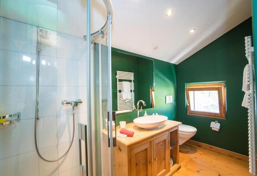 ホテル Sonne Fex Alpine Hideaway