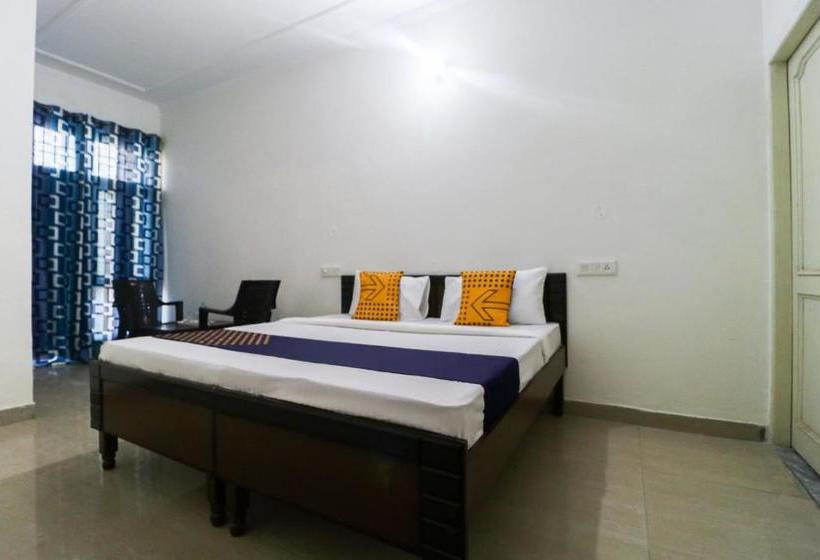 فندق Spot On 49193 New Village Guest House