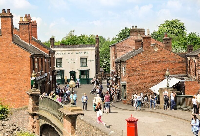 هتل Holiday Inn Express Birmingham Oldbury, An Ihg