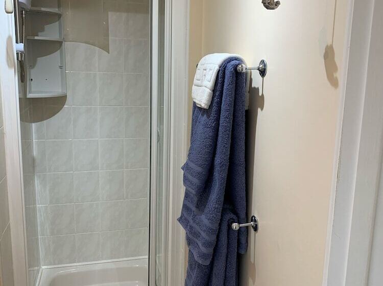 בית מלון כפרי Letchworth Guest House