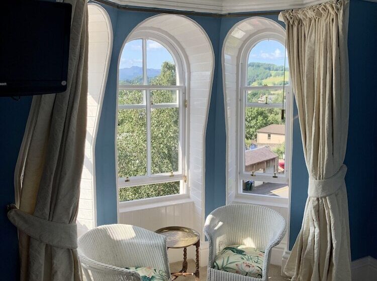 فندق Leven House Bed And Breakfast