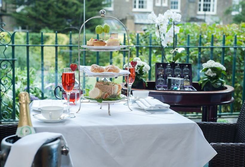 هتل The Montague On The Gardens