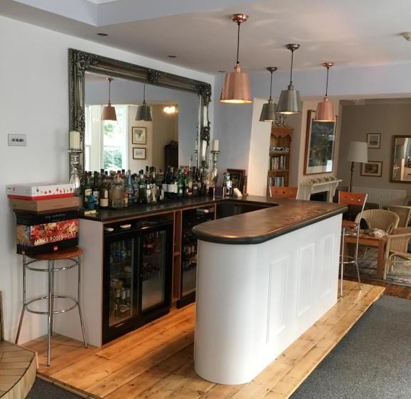 فندق Penryn House