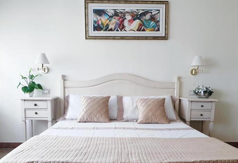 پانسیون Il Castello Guest House