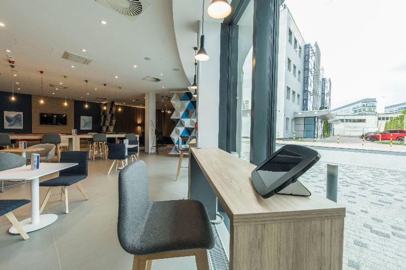 هتل Holiday Inn Express Warsaw   Mokotow, An Ihg