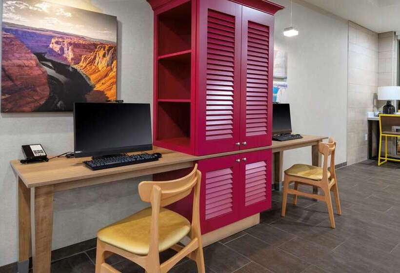 هتل Home2 Suites By Hilton Page Lake Powell