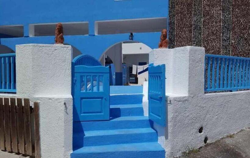 Pension Mm Studios Perissa