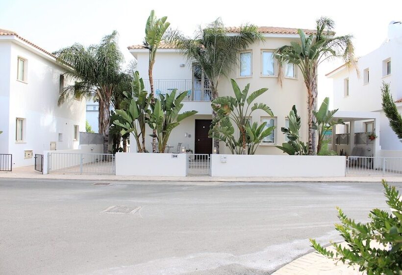 Avrora Villa Pv