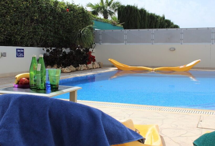 Avrora Villa Pv