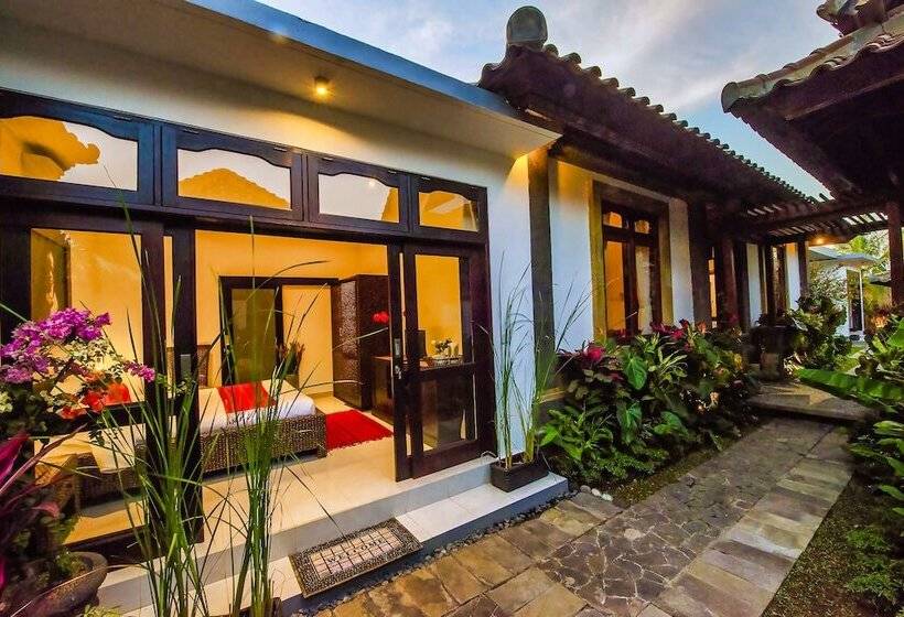 Bukit Paradise Villa