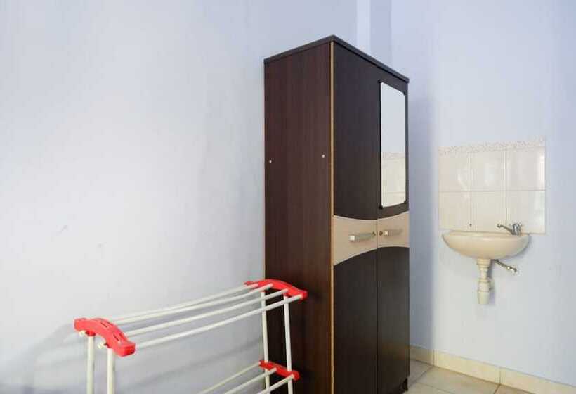 پانسیون Reddoorz Near Mayura Park Lombok