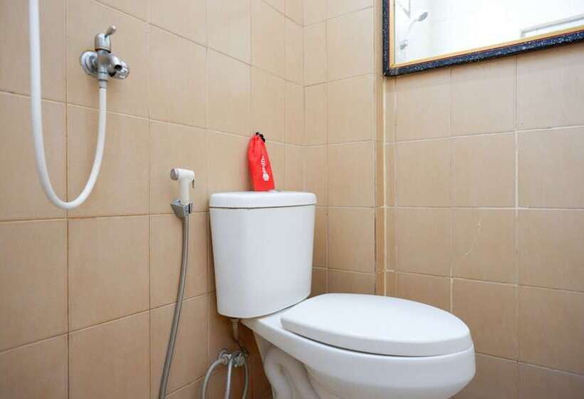 پانسیون Reddoorz Near Mayura Park Lombok