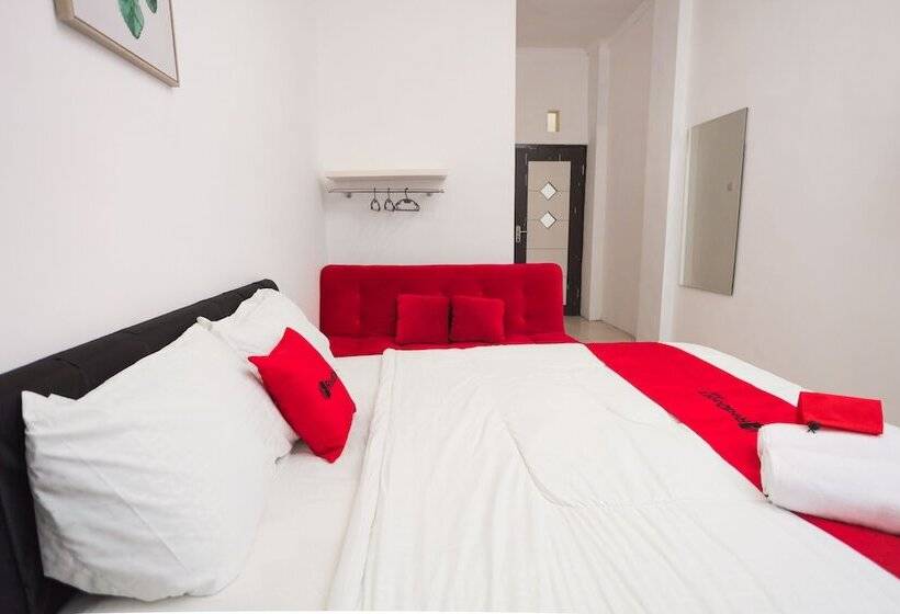 پانسیون Reddoorz Near Plaza Araya Malang