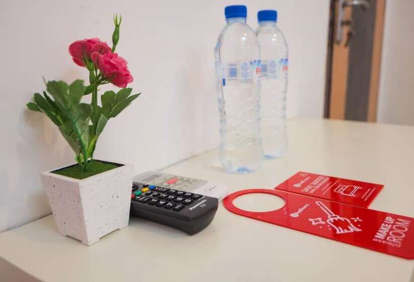 پانسیون Reddoorz Near Plaza Araya Malang