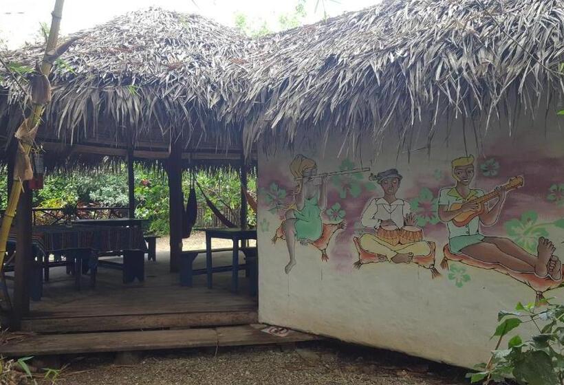 호스텔 Las Cabañas De La Iguana
