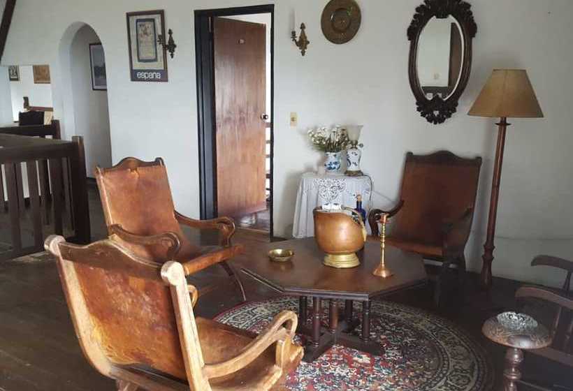فندق فئة نجمة واحدة El Meson De La Sierra