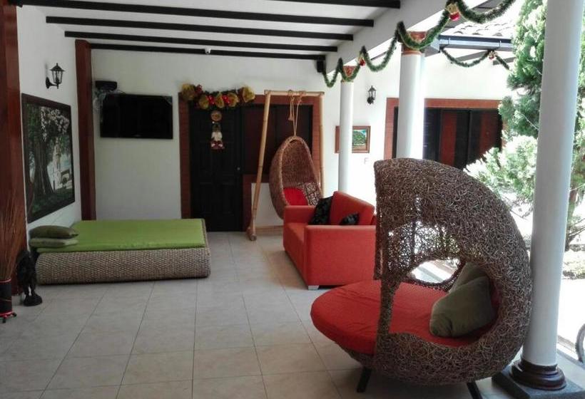 هتل Boutique Ceiba Real