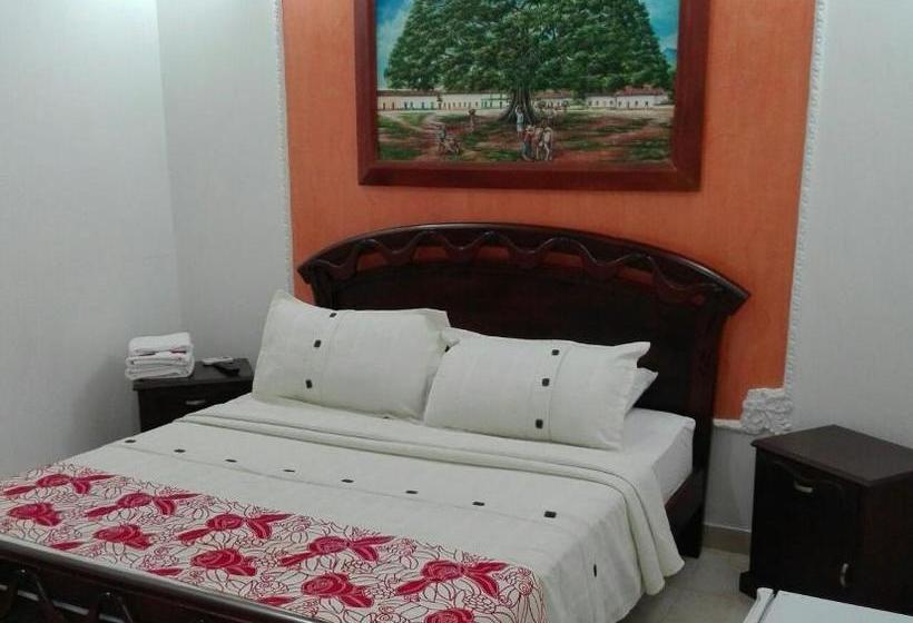 هتل Boutique Ceiba Real