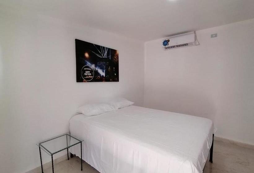 בית מלון כפרי San Juan Plaza