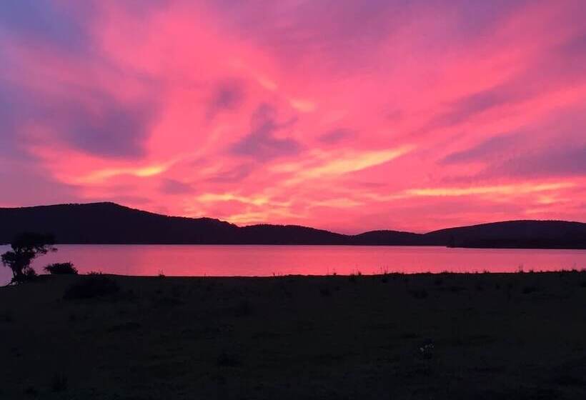 هتل Wakana Lake Glamping
