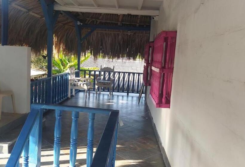 پانسیون Milimar Hostal