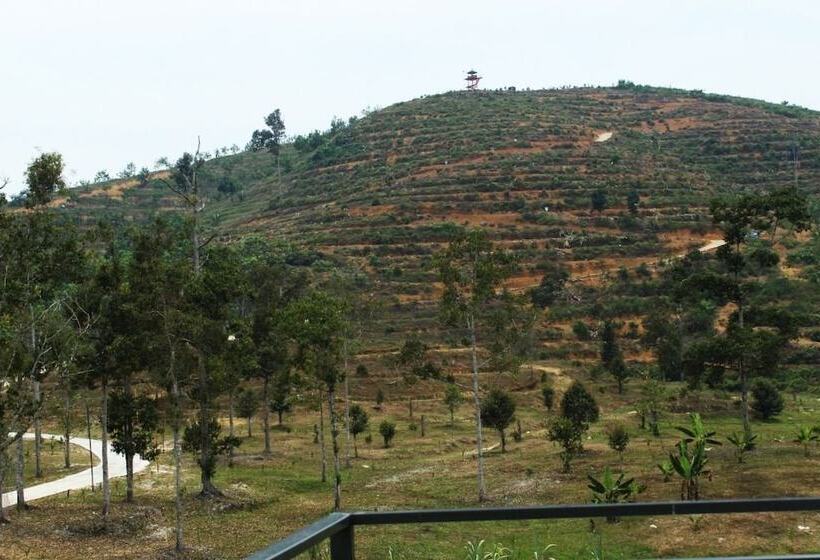 فندق Karak Orchard Resorts
