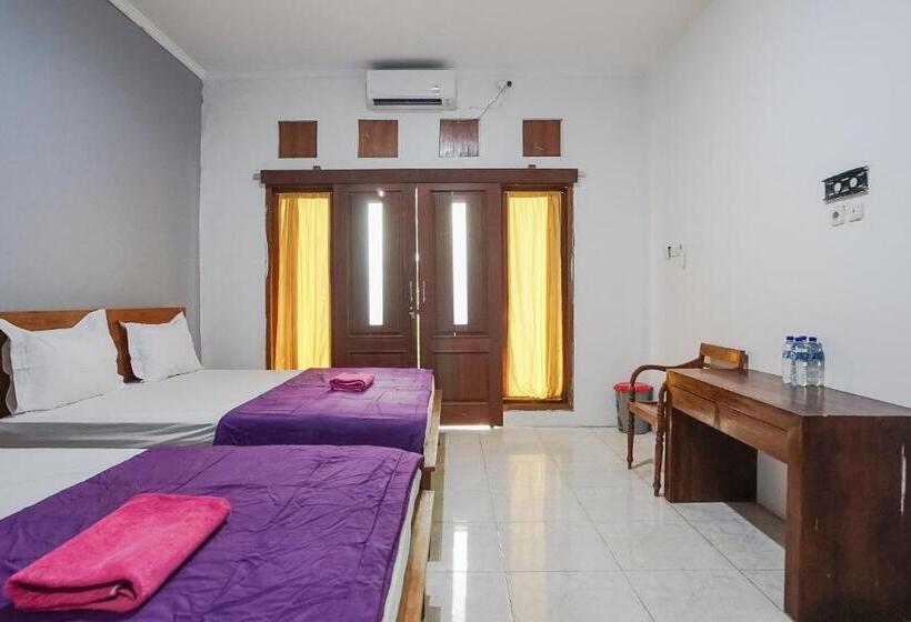 هتل Ketapang Guesthouse Echo Beach Canggu