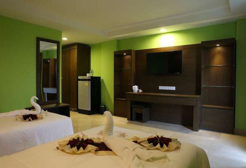 هتل M Village Hostel