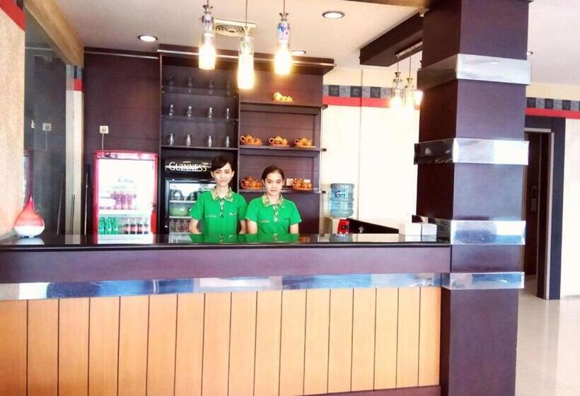 هتل Malioboro Palace