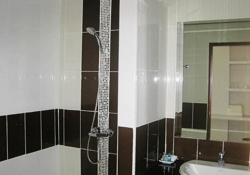 Отель Orange Grand