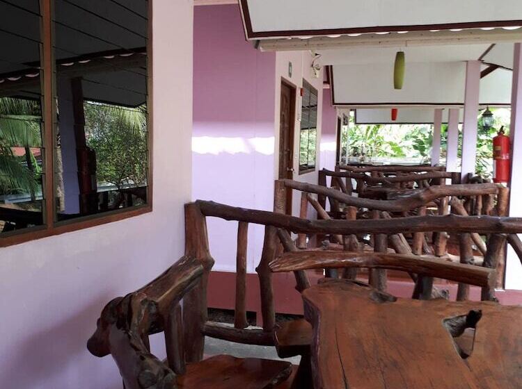 בית מלון כפרי Smart Resort