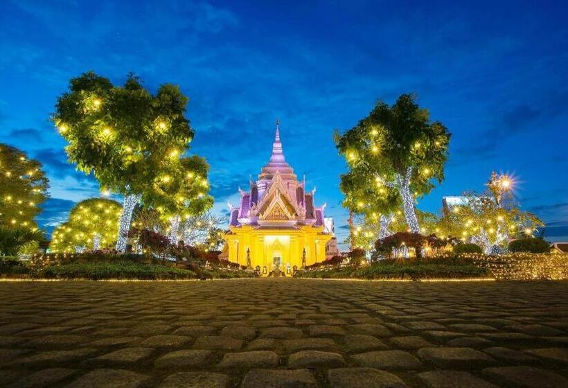 هتل The Impress Khonkaen