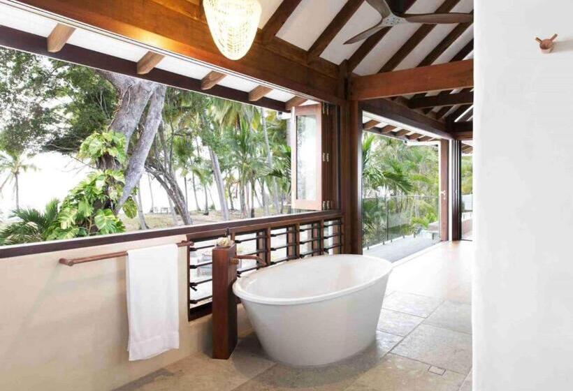 Spice At Oak Absolute Beachfront With Private Pool Near Port Douglas