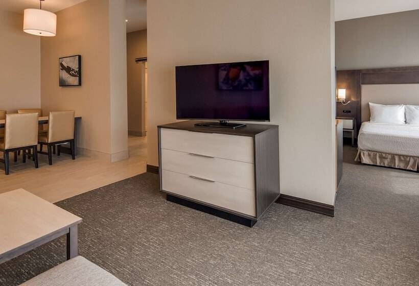 هتل Best Western  Plus Executive Residency Rigby S Water World